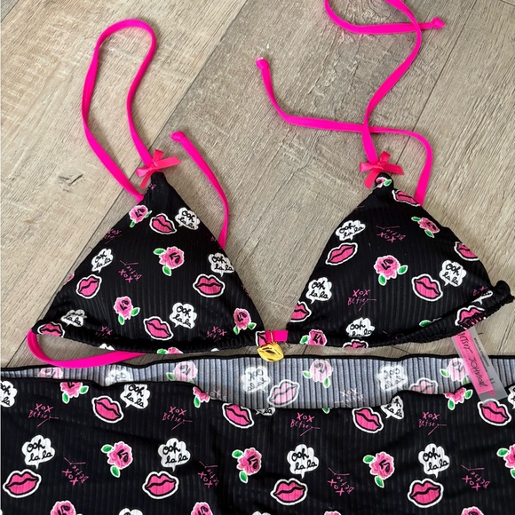 Betsey Johnson black pink 3 piece bikini set coverup sarong and top and bottoms - Picture 12 of 14